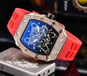 Luxury Mens Mechanics Watch RM Wristwatch Fiber Watches For Men Silicone Strap Sports Quartz Mens Chronograph Relogio Masculino81w0