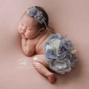 Sukienki chrzcowe Nowonarodzone Fotografię Props Flower Diaper Cover Opasek na głowę Zestaw Baby Girl Outfits Baby Fotoshooting Bloomers Noworodka T221014