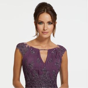 Mother of the Bride dresses Elegant Dark purple with lace applique boat collar pleats large size NEW IN