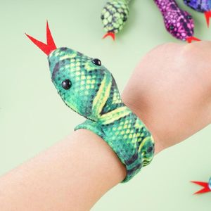 Bangle 16pcs Plush Snake Snap Bracelet Wristbands Realistic Slap Bracelets Soft Toys For Kids Halloween Party Favors Bag Fil J5l2