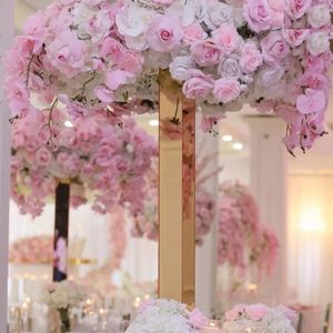 selling new style wedding decoration centerpieces table center piece gold metal flower stand for event used candelabra road lead center pieces party supplies 418