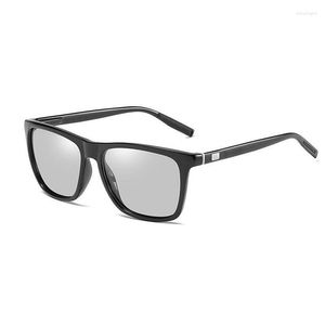 선글라스 Mens' Polarized Pochromic Men Sun Glasses 빈티지 전환 렌즈 레트로 여성