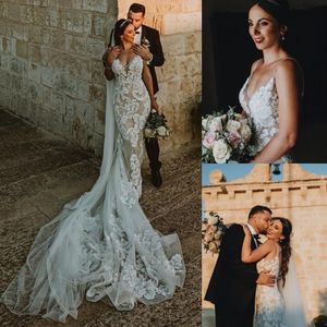 White Beaded Mermaid Wedding Dresses Sexy V Neckline Backless Bridal Gowns Lace Tulle Sweep Train Plus Size Vestido De Novia