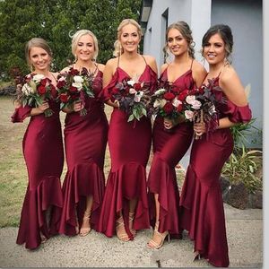 2023 Bury Bridesmaid Dresses Spaghetti Straps Mermaid High Low Low Beach Wedding Gästklänningar Custom Made Plus Size