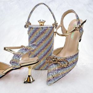 Sapatos sociais Doershow moda italiana com bolsas combinando mulheres africanas e conjunto para baile de formatura sandália de verão SGR1-18