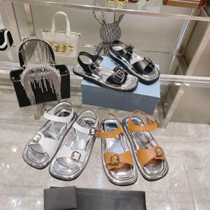 2022 Designe Women's Sandals Leather Platform Waterproof Rough Heel Fashion Shoes Metal Buckle Buildies Luxury Sexy Slide Size 35-40