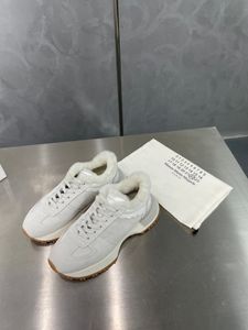 2022 Winter Womens and Mens Beautiful Designer Sneaker Sheequer Designer Shoes - احتفظ بالمرأة الدافئة والرجال الحجم 35-45 أحذية أحذية أحذية