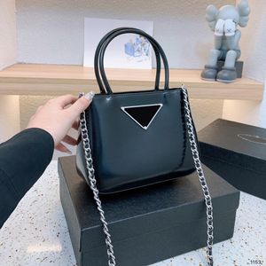 Vintage Glossy Leather Tote Bags Women Chain Shoulder Bag Personality Triangle Icon Designer Handbags With Box