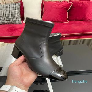 Stiefeletten für Damen. Ausgezeichnete Western-Reißverschluss-Kopf-Prägelinie integriert