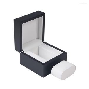 Obejrzyj pudełka Matte Paint Box Wysokiej jakości drewniane opakowanie czarne wyświetlacze biżuteria Bransoletka Organizator 2022