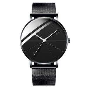 Повседневные часы Quartz Watch Mens Birstwatches День рождения Подарочные дизайнер Metal Strap Montres de Luxe