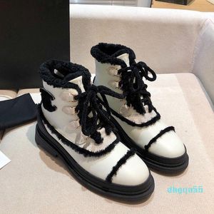 2022 Snow Boots Combat Designers Обувь черная шерстяная лодыжка круглая шнурка для шнурки на низких каблуках роскошные логотип Shearling