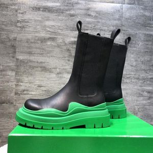 2022 New Fashion Laving Women Boots Boots Tirys Up Cunky High Bott