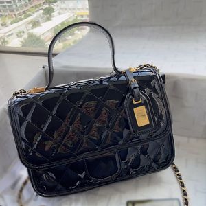 F/W Women Large Capacity Classic Flap Shoulder Bag Fashion Caviar And Patent Leather Two Kinds Of Materials Luxury Designer Bag Handbags Vintage Key Pouch Coin Purse
