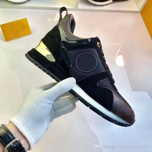 2022 Nuove scarpe casual in pizzo uptrainer sneaker woman shoe sneakers piattaforma uomo palestra da donna viaggiare in pelle lettere di moda spessa fondo al 100% di tutto il 100% di grandi dimensioni di grandi dimensioni