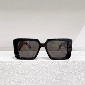 Óculos de sol de grife para mulheres Tortoise concha/lente cinza escura 23y Glasses Summer Fashion Moda ao ar livre Tonseias óculos com caixa