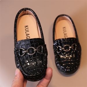 Baby Boys Leather Shoes Kids Casual Flats Children Loafers Slip-on Metal Buckle Chic for Wedding Party 21-30 220429