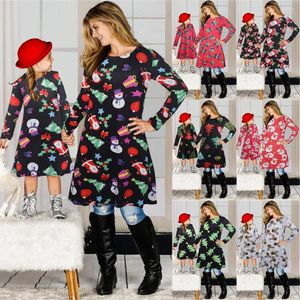 Casual Dresses Family Dress Mor och dotter Matchande långärmad snögubbe Santa Claus Print A-Line