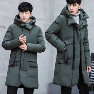 Męskie kurtki 2022 Nowe przybycie kurtki zimowe dla mężczyzn myślą ciepły wiatrowy miękki płaszcz z bawełny Zime mężczyźni swobodni długim rękawem luźne z kapturem G221013