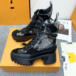 Women's Boots Martin Boots High Heels Luxury Laureate Winter Desert Chunky Heel Booties 026663