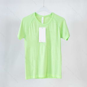 Kvinnors plus-storlek T-shirt 2022 Swiftly Tech 2.0 Nyaste yoga Kvinnor T-shirts bär damer Sport T-skjortor Kortärmad t-shirt fuktig wicking stickad hög elastisk