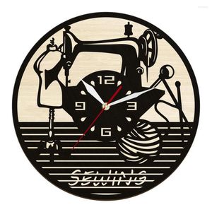 クラフトルームテーラーショップウォッチのための天然木製のヴィンテージ時計で作られた壁時計縫製機関レトロブラック時計