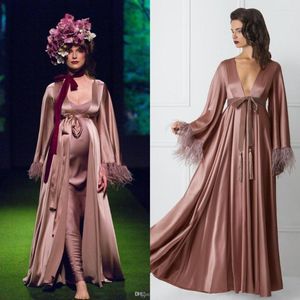Wraps Long Sleeve Sexy Women Bathrobe With Feathers Custom Made Sleepwear Nightgowns 2022 Fashion Bridal Gowns