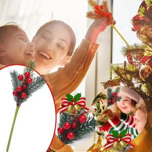 Dekoracje świąteczne Piękne sztuczne dekoracyjne kwiaty dekoracja drzew 2022 Domowe wiszące akcesoria wieńca