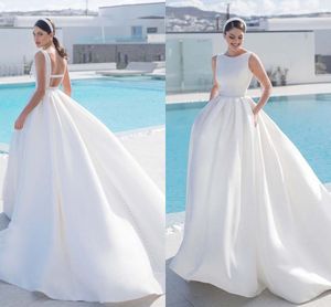 Simple Satin Wedding Dress O-neck Sleeveless With Pocket Long Bridal Gown Court Train Elegant Saudi Arabic Bride Dresses 2022 Robe de Mariee