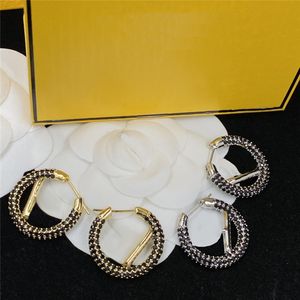 Neue schwarze Diamant-Ohrringe für Damen, Charm-Brief-Ohrringe, Damen-Strass-Bolzen, Datumsparty, mit Box, Weihnachtsgeschenke