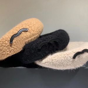 Berretti Donna Berretto in lana d'agnello Nero Kahki Casual Cashmere Berretti a cupola Berretti Berretto Cappello all'aperto Ragazze Viaggio Autunno Inverno Lana antivento Ha309A