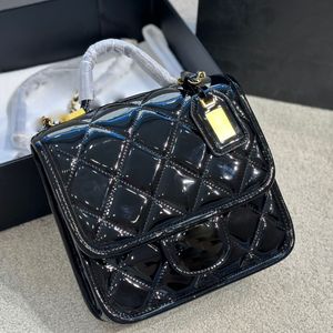 22k Damen Vintage Patent Lederklappe Designer Totes Bag Caviar Sterd Gold -Hardware -Kette mit Griffkreuzsch￼tzer Schulter Handtaschen Franz￶sische Luxus -Brieftaschen 20x19cm