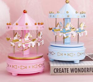 Dekorativa figurer Merry Go Round Music Boxes Geometric Baby Room Decoration Gifts Unisex Christmas Horse Carousel Box Home Decor