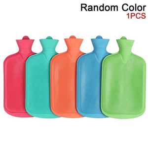 Other Home Garden 1Pcs Random Color 2000ML Water-filling Rubber Hot Water Bottle Winter Warm Feet Hand Warmer Reusable Hot Water Bag Bouillotte T221018