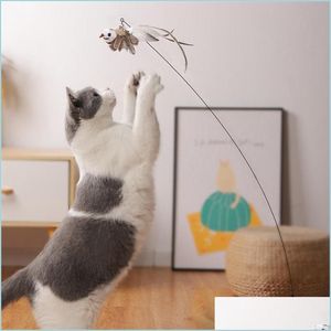 Cat Toys Symation Bird Interactive Cat Toy Funny Feather with Bell Stick for Kitten grający zwiastun Różdżka Q2 Drop Gelive Dhowj