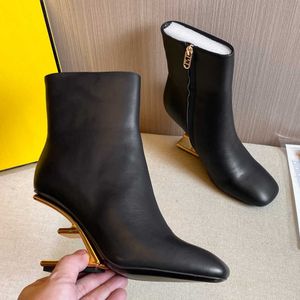 발목 부츠 신발 35-42 부츠 디자이너 여성 패션 F 특별한 모양의 힐 Cowskin Square Toes