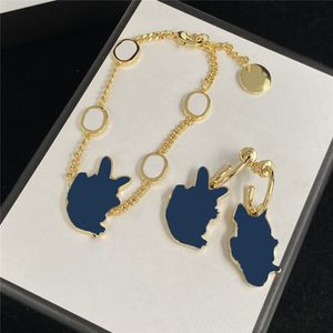Stylish Cartoon Ducks Bracelets Designer Ear Hoops Women Golden Eardrops Letters Embossed Stamp Earrings With Box