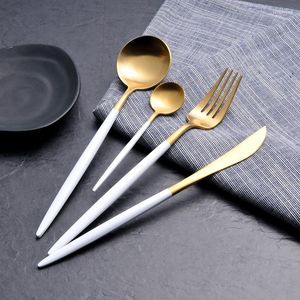 Zestawy naczyń obiadowych 4-częściowy styl koreański Gold Ek Setle Set Dinner Forks Knives S 18/8 ze stali nierdzewnej Portugal Golden