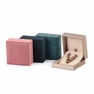 Mücevher Torbaları Kutu 1 PCS 9x9x4cm Pembe/Yeşil/Donanma Bunul Renk Broş Ekran Depolama Doğrudan Satış Düğün Kolye Kolye