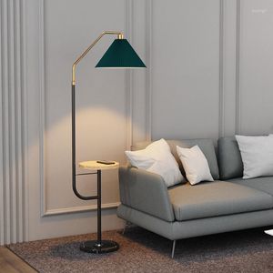Lampy podłogowe inteligentna lampa nordycka nowoczesna sofa półka narożna minimalistyczna abażur lampen wohnzimmer nodentne pokój Dekrecja przedmiotów