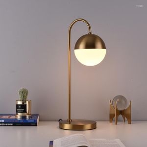 Tischlampen Goldenes Glas Einfache Dekoration für Wohnzimmer Kind Studie Europäische El USB Schlafzimmer Nachttischlampe LED