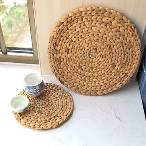 1 PC Round Placemats Woven Table Mats For Dining Water Hyacinth Heat Resistant Non Slip Handmade Placemat 220627