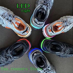 Designer Casual Shoes Track 3.0 LED Lights Trainers Skor Lyx Dam Sneaker Herr Gomma läder Nylontryckt Platform Tracks