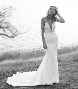 Wedding Dress 2022 Unique Bridal Crepe Mermaid Gowns Spaghetti Straps Lace Beading Open Back Dresses