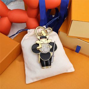 Diamond Keychain Luxury Designer Sun-flower Doll Key Chains Women Bags Pendant Carabiner Keychains Lovers Keys Buckle High Quality keychain wallet