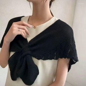 Schals kreuzgestrickter Schal Frauen Winter Mode warmer Halskragen für Damen Häkelschal