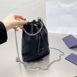 Womens Nylon Drawstring Bucket Bags Sport Sexy Silver Metal Chain Handle Totes Crossbody Shoulder Large Capacity Luxury Designer Handbags 18X15CM