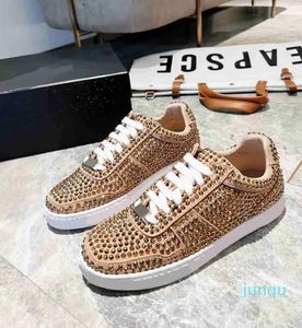 Designer Sapatos de Athleisure Sapatos de luxo Diamond Ladies Sneakers Gold Prata Sapatos novos planos Tênis de moda branca preto 35-45