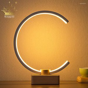 Bordslampor Nordiska kreativa runda aluminium LED -skrivbordslampa Modern Dimble USB Bedside Night Light Reading Decorative Lighting Fixture