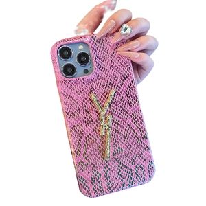 Casos de telefone celular Casos de telefone de luxo Designer rosa cobra escala grão phonecase moda carta dourada caso capa à prova de choque para iphone 15 14 pro max 13p 12 kuha